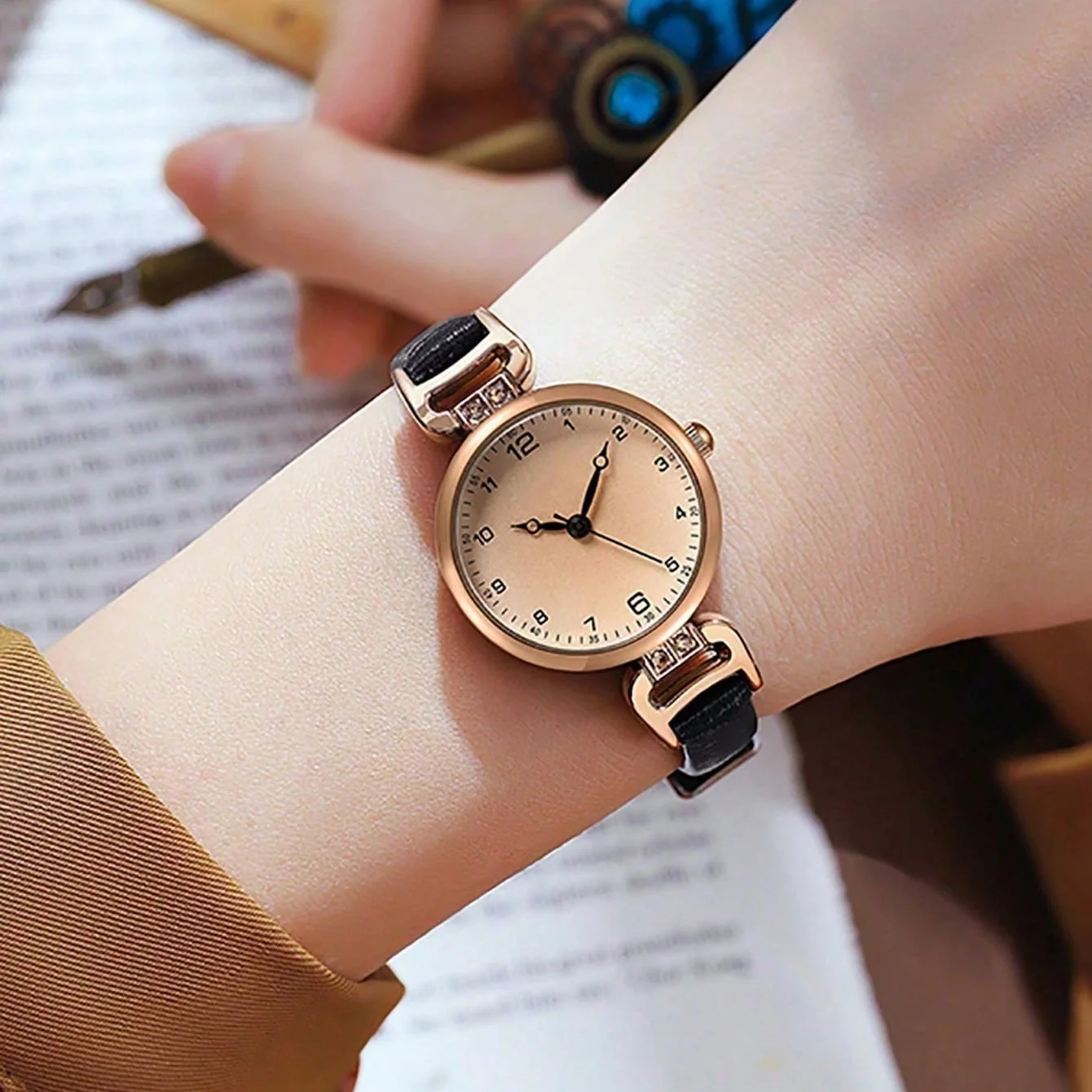 Women's Watch, Quartz Watch, Simple Fashion Casual Watch, Small Elegant Leather Strap, Round Dial