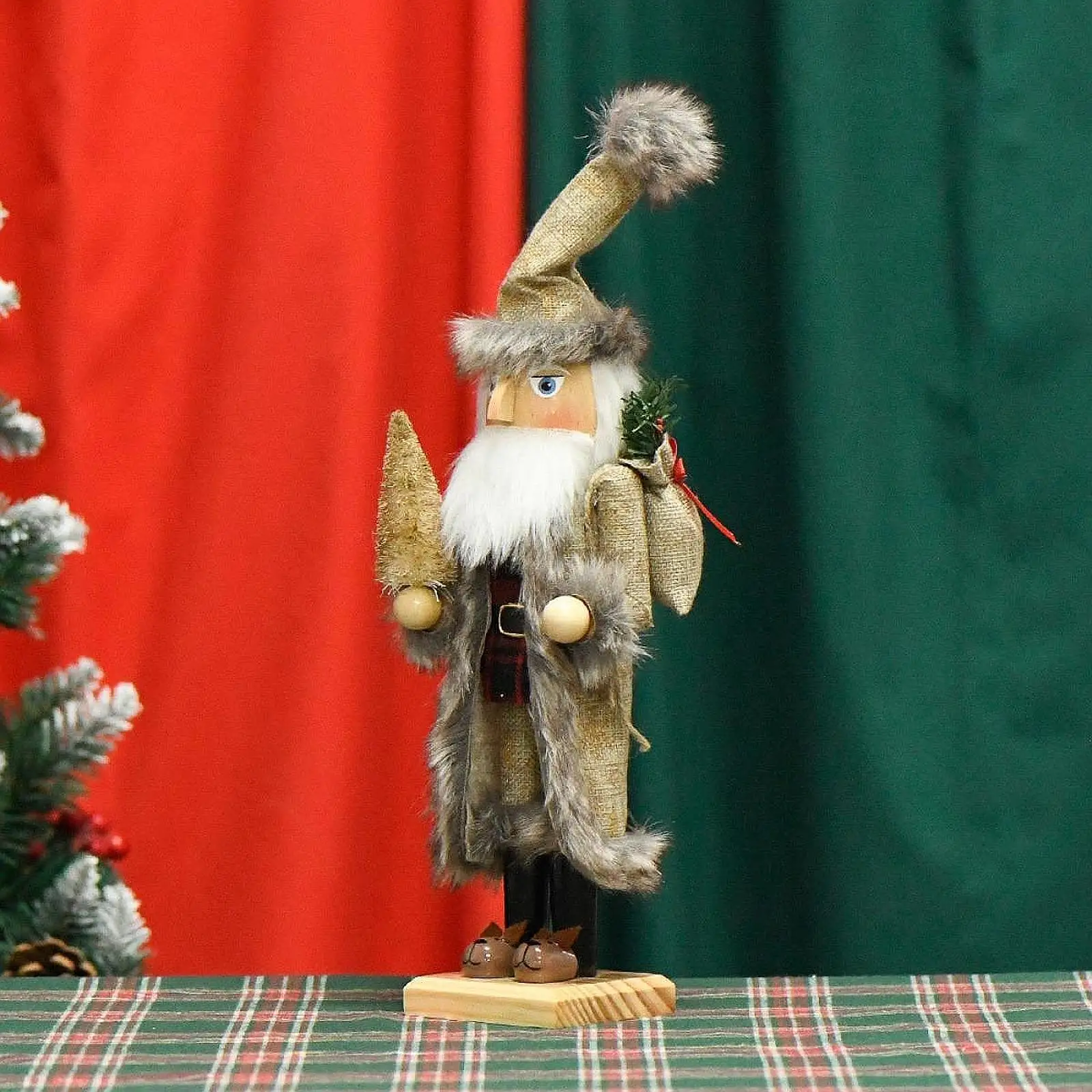 Christmas Nutcracker Statue Nutcracker Soldier Doll Christmas Decor for Festival Christmas Tree Fireplace Mantel Party Favors