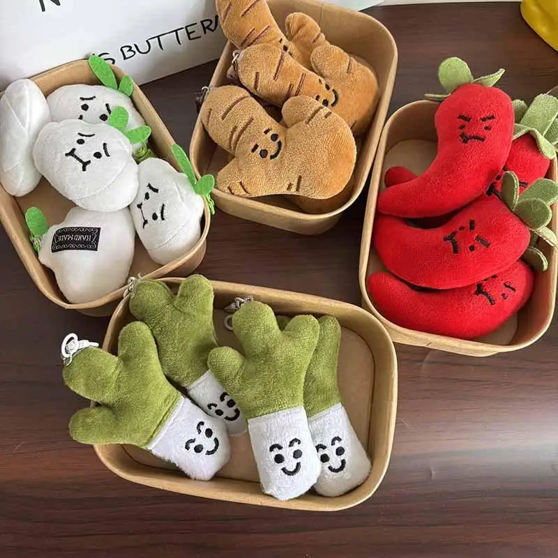 Cute Plush Vegettable Keychains Kawaii Design Hot Pepper Garlic Green Onion Shape Keychain Charm Backpack Accessories Toy Gifts