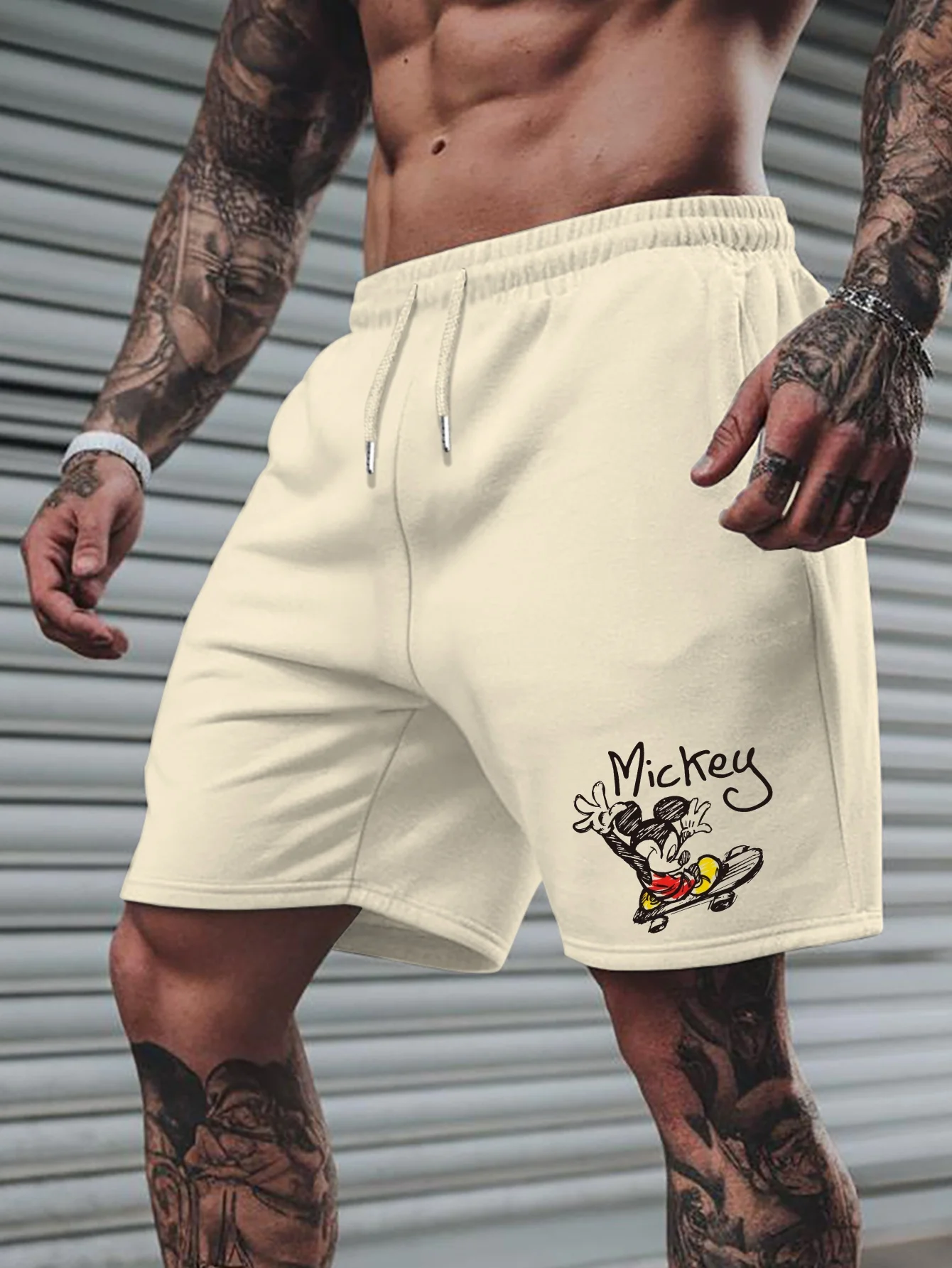 2025 الخريف والشتاء جديد ريترو الرعب برج قميص ميكي صديق القطن الخالص جولة الرقبة قميص الدراجات قميص كبير الحجم