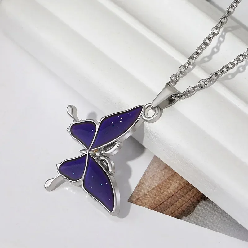

Charming butterfly thermochromic necklace, stainless steel necklace, fashionable and trendy