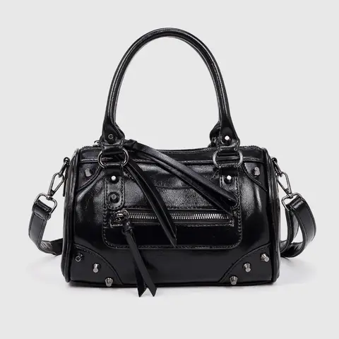 Europejska i amerykańska moda, nitowane torby typu pillow bag o dużej pojemności, torby bowlingowe, motocyklowe, torebki damskie na ramię, listonoszki.