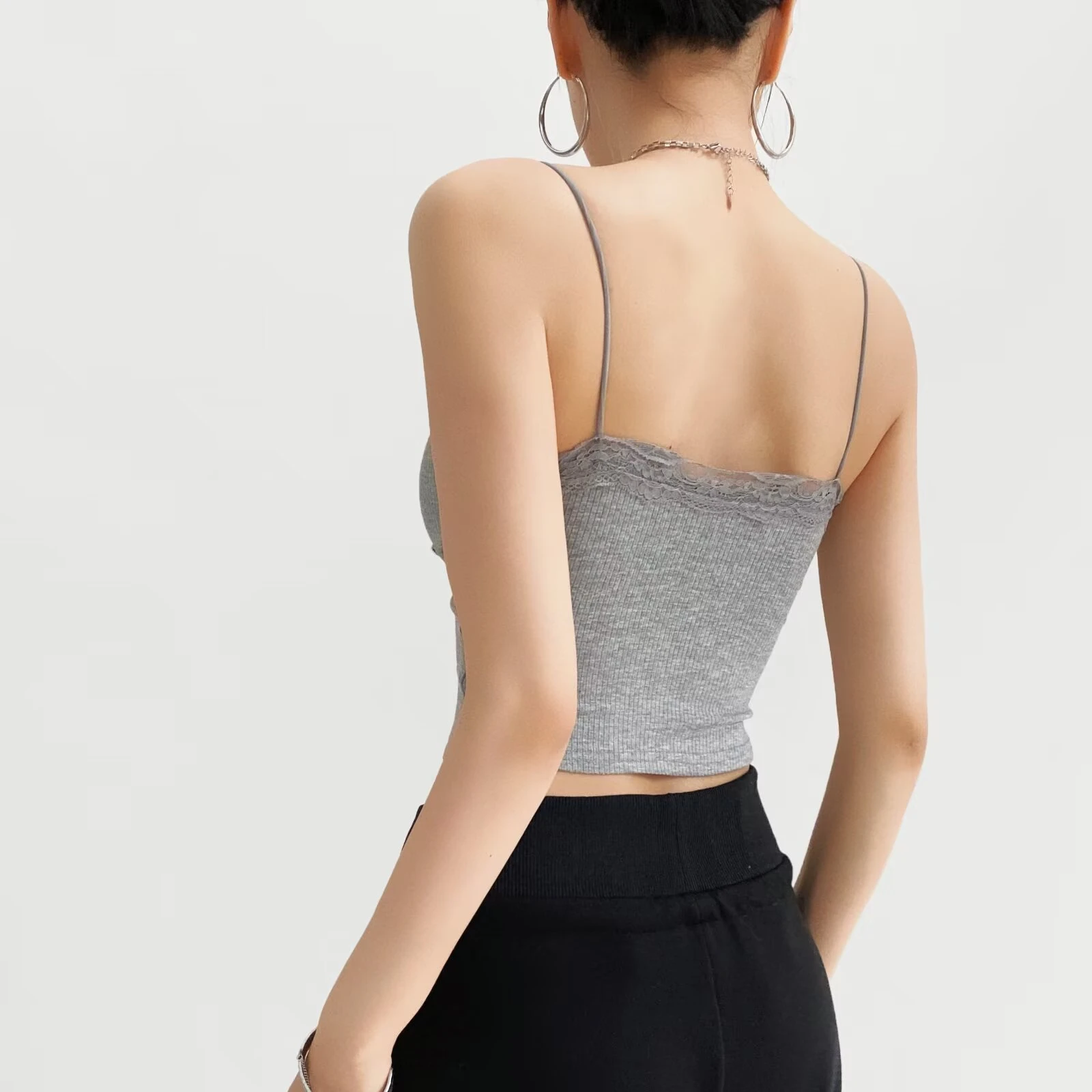 KEYANKETIAN Summer New Women's Lace Decoration Breast Pad Spaghetti Strap Halter Top Inner Style Sexy Knit Vest Crop Camisole