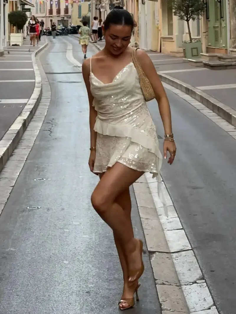 فستان نسائي أنيق مثير سادة كامي بدون ظهر مزين بالترتر فستان قصير قصير موضة جديدة 2025 فستان حفلات صيفي للنوادي U2DD #2
