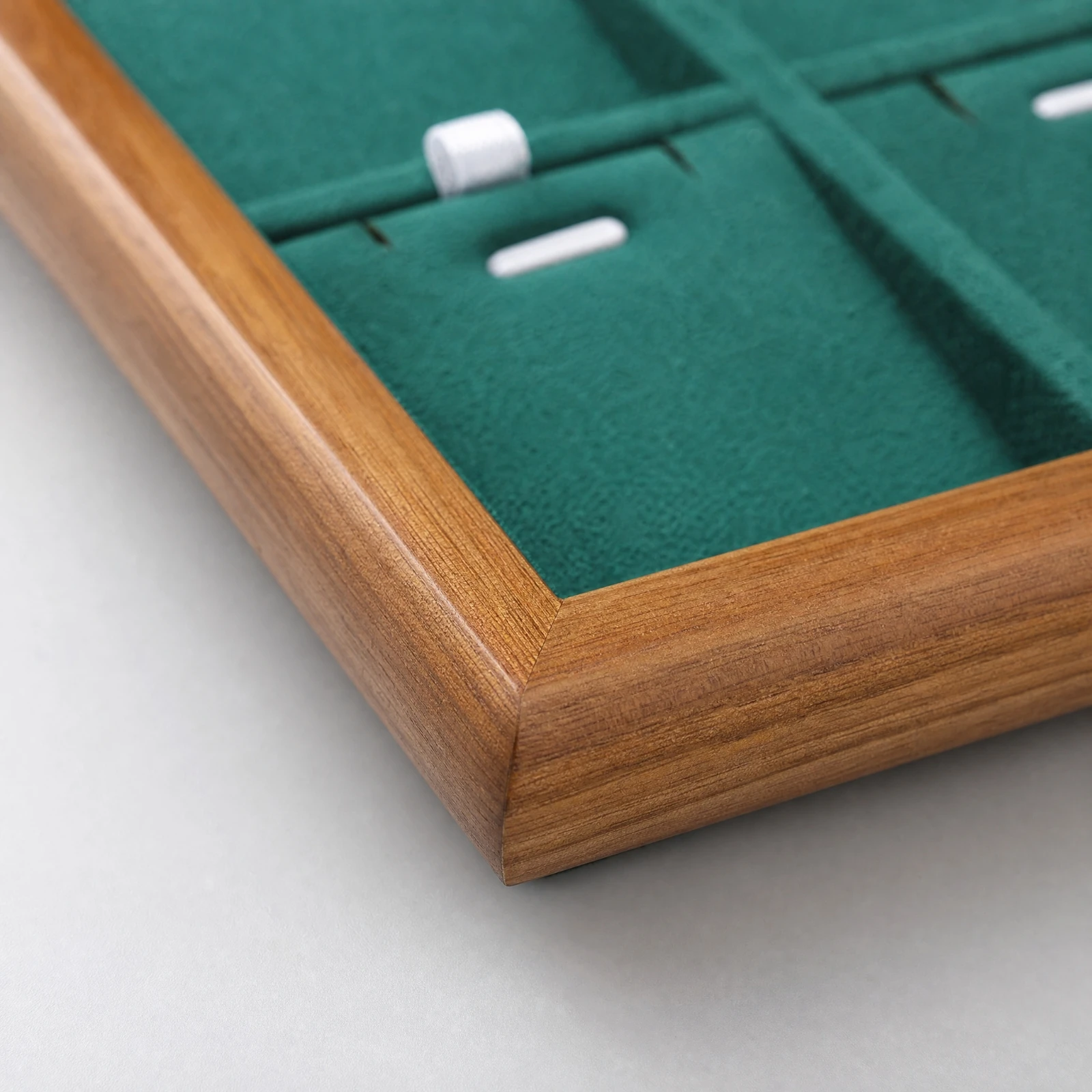 jewelry-display-tray-with-18-compartments-slim-solid-wood-jewelry-inspection-tray-organizer-premium-elegant