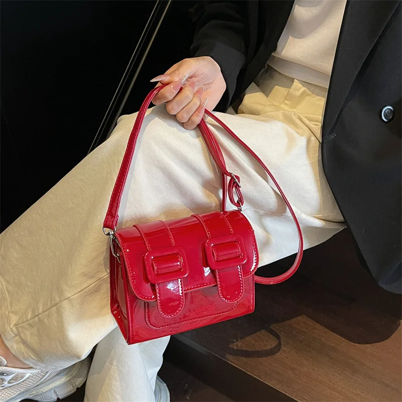

French style personalized trendy belt women's bag 2025 retro Cambridge new Korean version simple texture single shoulder crossbo
