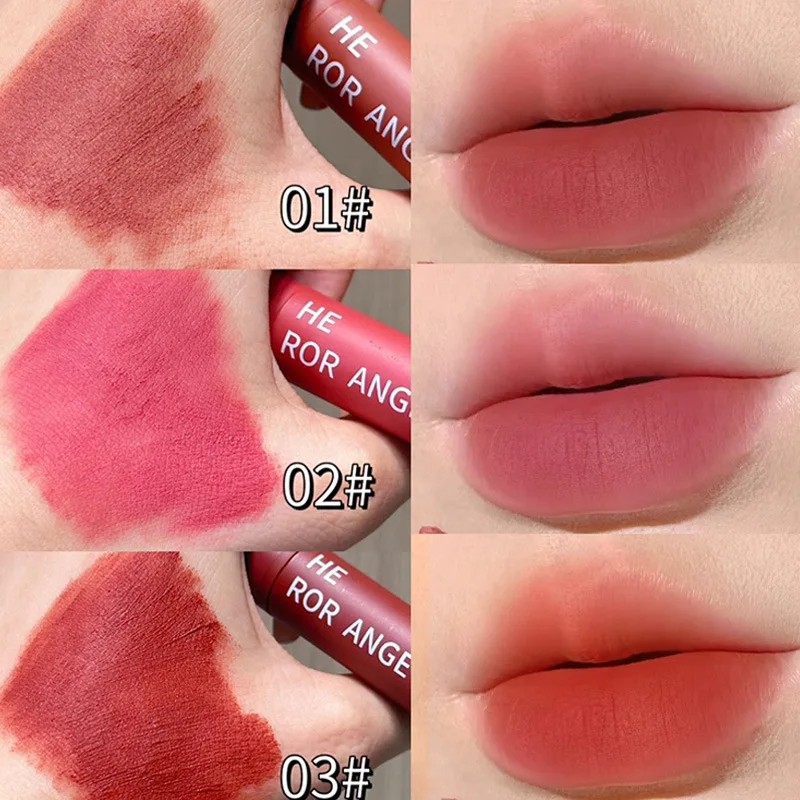 Herorange sei vorsichtig, bewegende Lippen glasur Samt matte Oberfläche zeigt weiße Haut Studenten ohne Make-up und Nische Lippenstift Ton