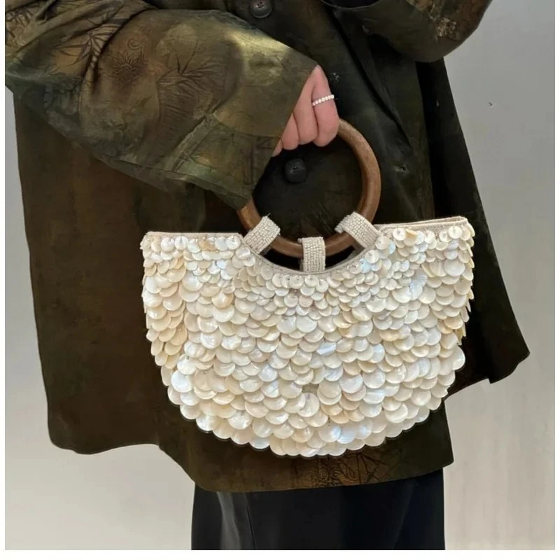 Premium sense pure handmade natural shell bag fairy portable girl bag niche bag personality trend