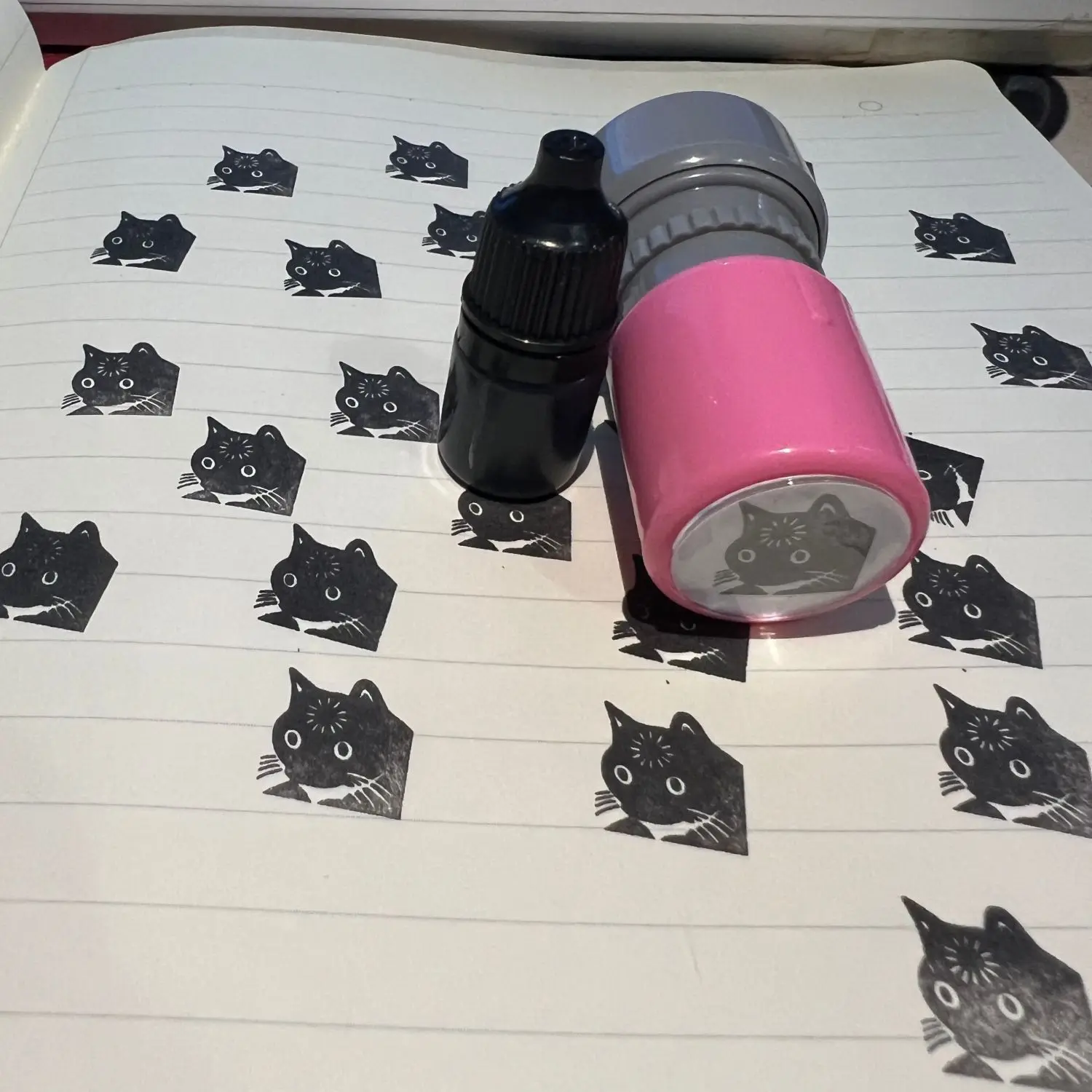 Shutdown Cat Seal Funny Emoji Stamps Creative Small Round Seals for Students Cute