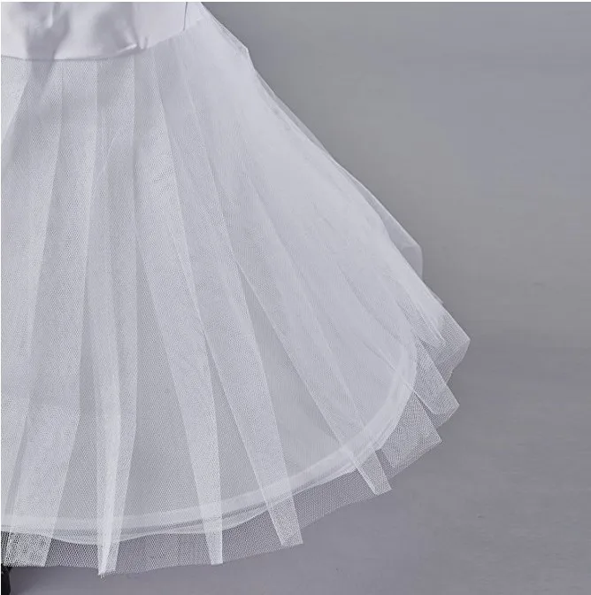 Aksesoris Gaun Lengkap Kinerja Fishtail Produsen Crinoline Baja Pertama Pettiskirt Trailing Didukung Hiruk Pikuk Crinoline