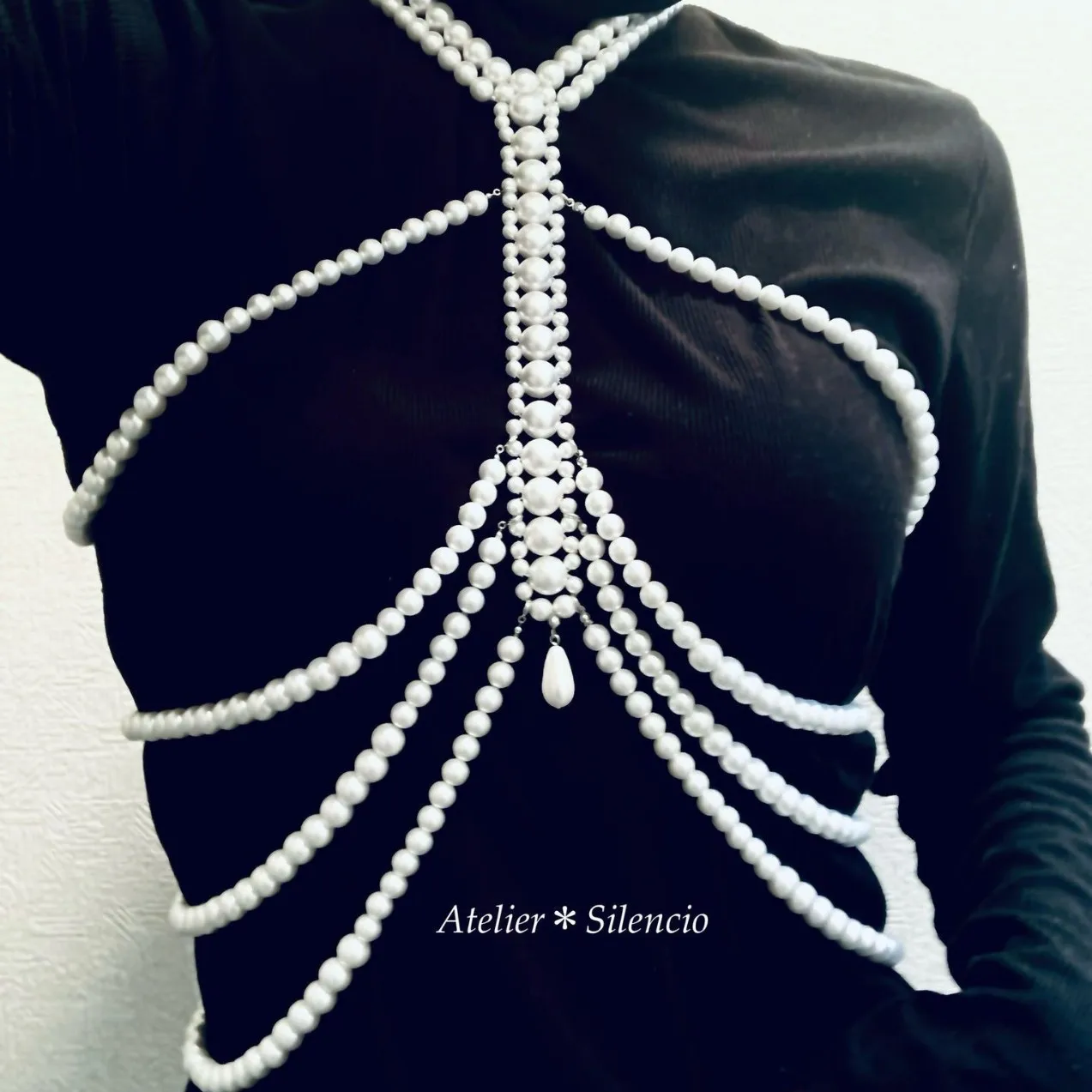 Hot Selling Bead Chest Chain Base Shirt Accessories Hand Woven Body Chain Pearl Vest Hanging Neck Bead Vest