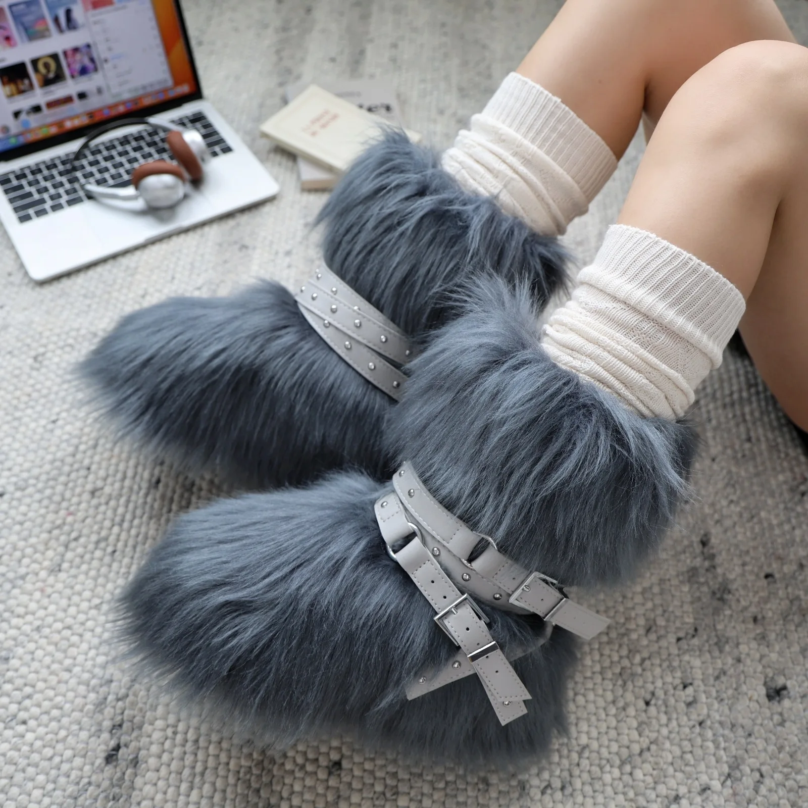 

2026 Теплые нескользящие женские зимние ботильоны на плюшевой подкладке, шикарные ботильоны с бахромой для горячих девушек, зимние ботинки из искусственного меха ягненка