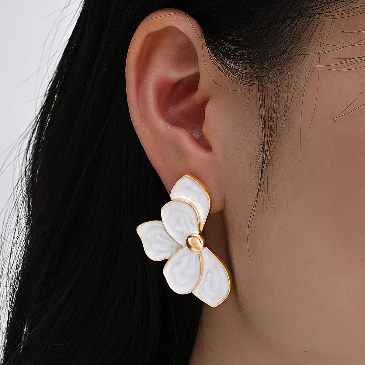 Mode Emaille Blütenblatt Blume Ohrstecker für Frauen Koreanische Elegante Geometrie Ohrring Exquisite Täglichen Trendy Schmuck Geschenk 2026 Neue