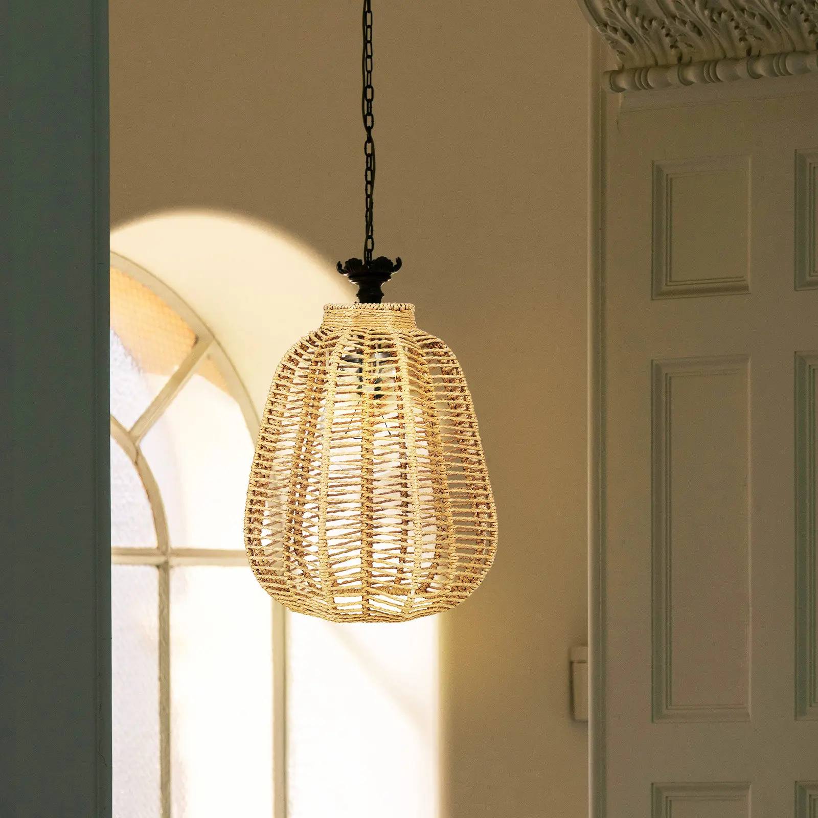 

Плетеный абажур из ротанга для подвесного потолочного светильника в гостиную, спальню, в стиле бохо, декоративное освещение