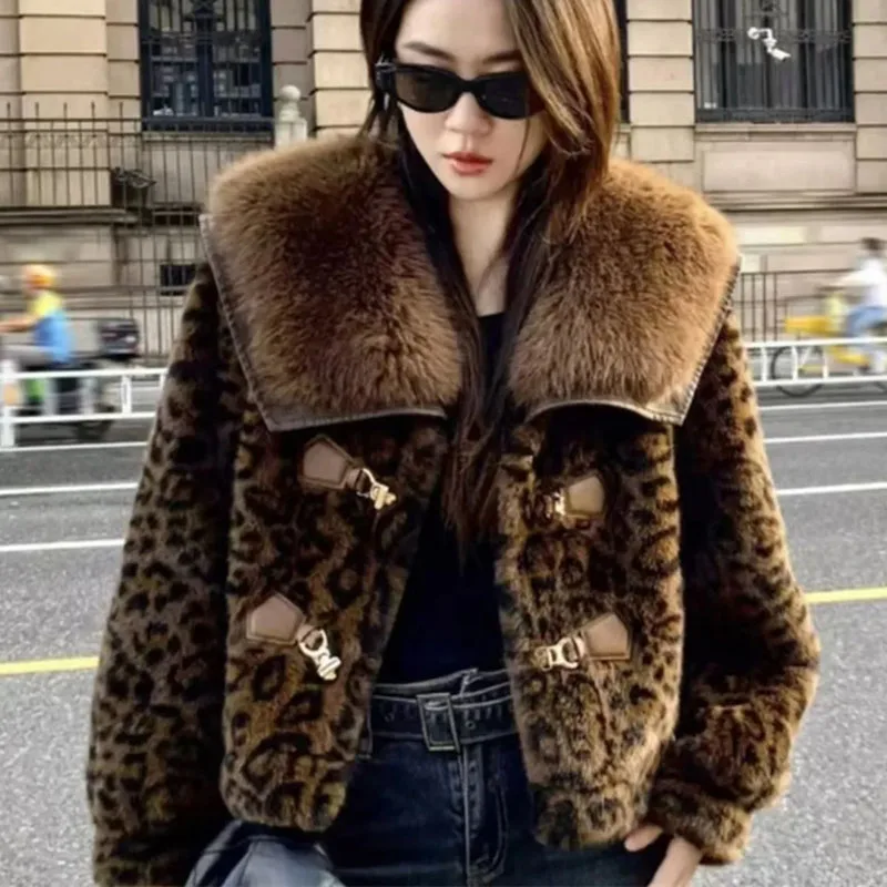 Outono inverno feminino flip colarinho casaco de pele do falso coreano feminino mangas compridas topo de pele 2025 senhoras moda casual curto jaqueta de pelúcia