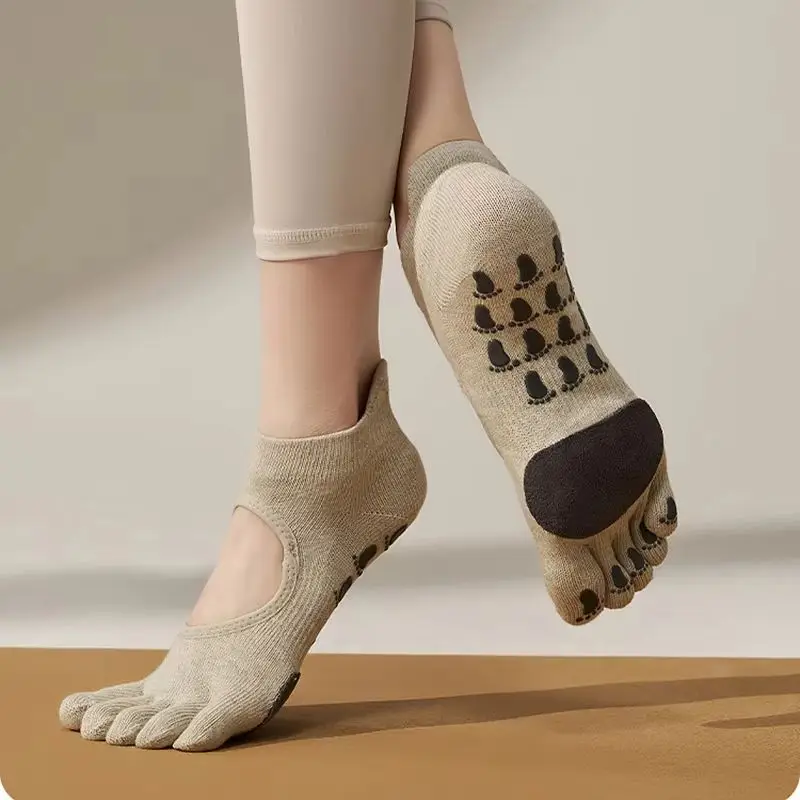 2 Pieces Of Short Yoga Socks Pilates Socks Five Finger Anti Slip Socks Comfortable Breathable Wear Resistant Fitness Socks