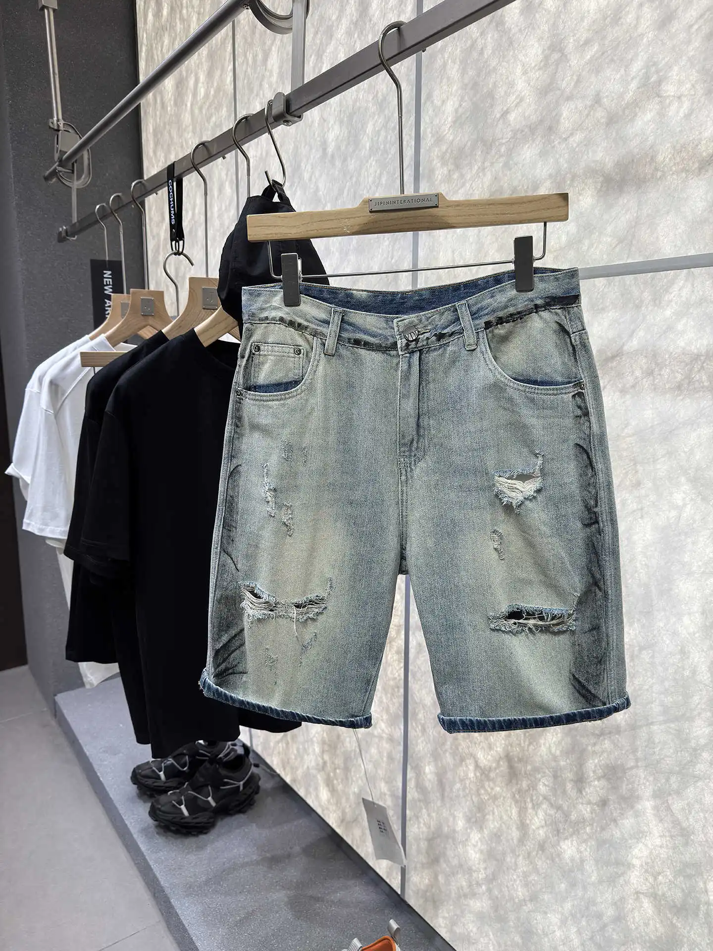 

Летние джинсовые шорты с принтом тай-дай, синие мужские рваные шорты на молнии, американские повседневные модные красивые мужские джинсы до колена