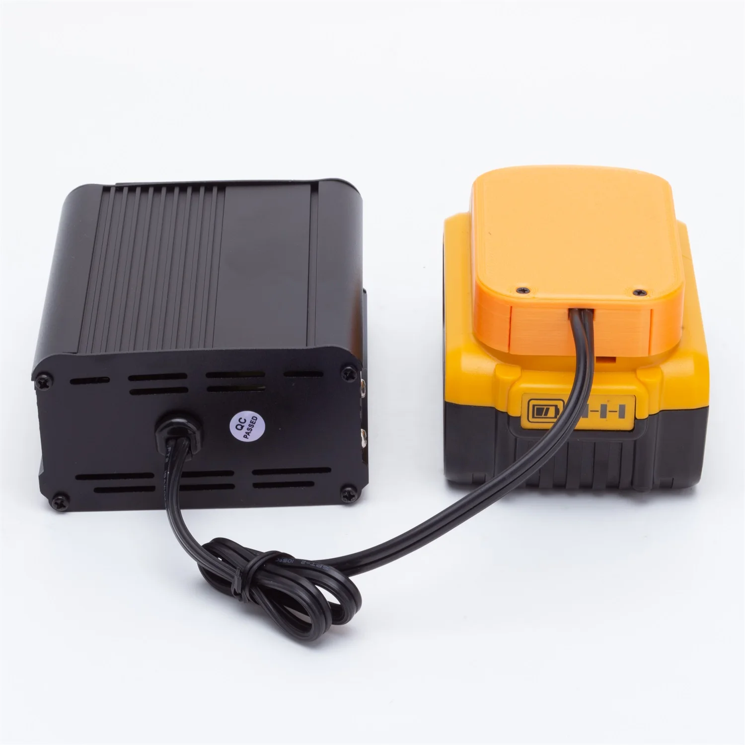 Converter 200W Battery Inverter Power Bank For Dewalt 18v To 220v Outdoor Work InverterPortable Power Generator （Tools Only）