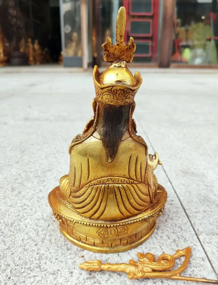 8.2 "البوذية التبتية القديمة البرونزية المذهبة جورو بادماسامبهافا رينبوتشي تماثيل بوذا