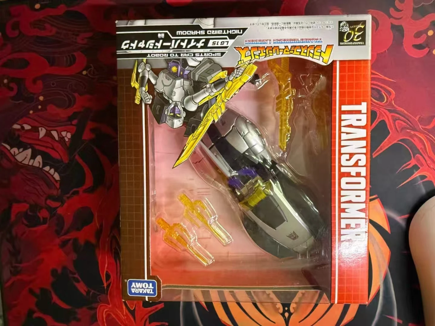 New in stock Hasbro Transformers IDW LG-15 Arcee Nightingale toy figure model collection birthday gift view 3