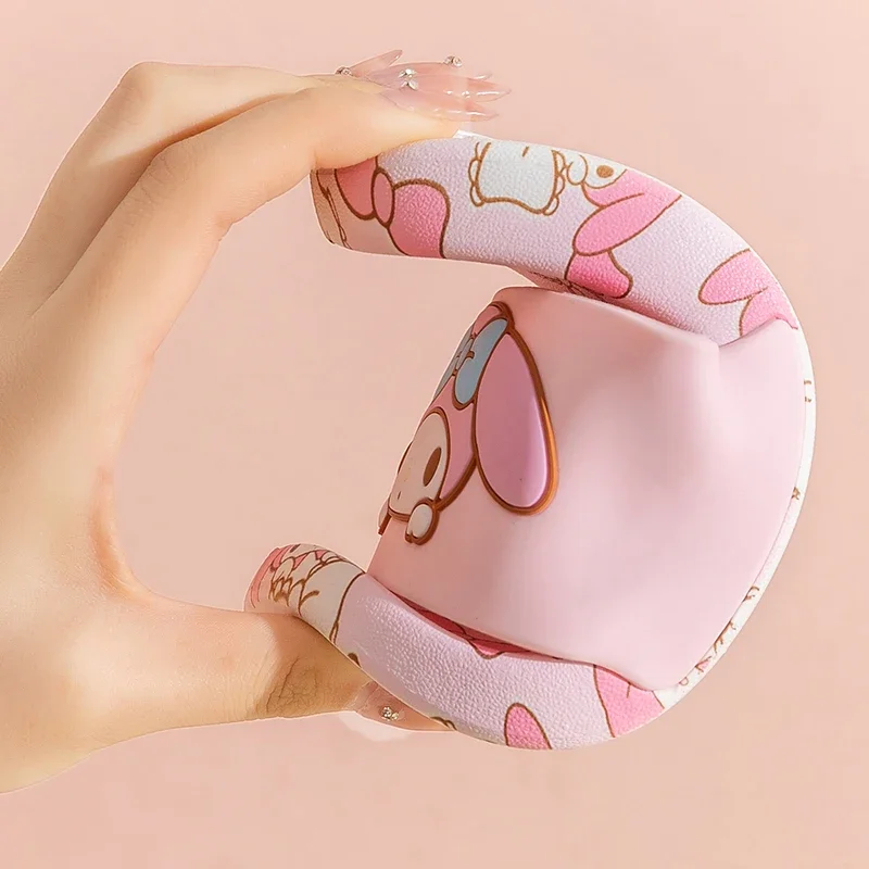 Pantofole per bambini originali Sanrio, pantofole con suola morbida in cartone animato, pantofole antiscivolo per interni per ragazze