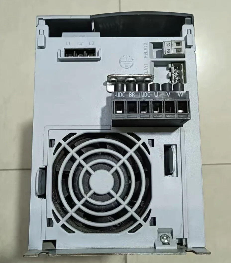 Used frequency converter 7.5 kw, FC-360H7K5T4E20H2B