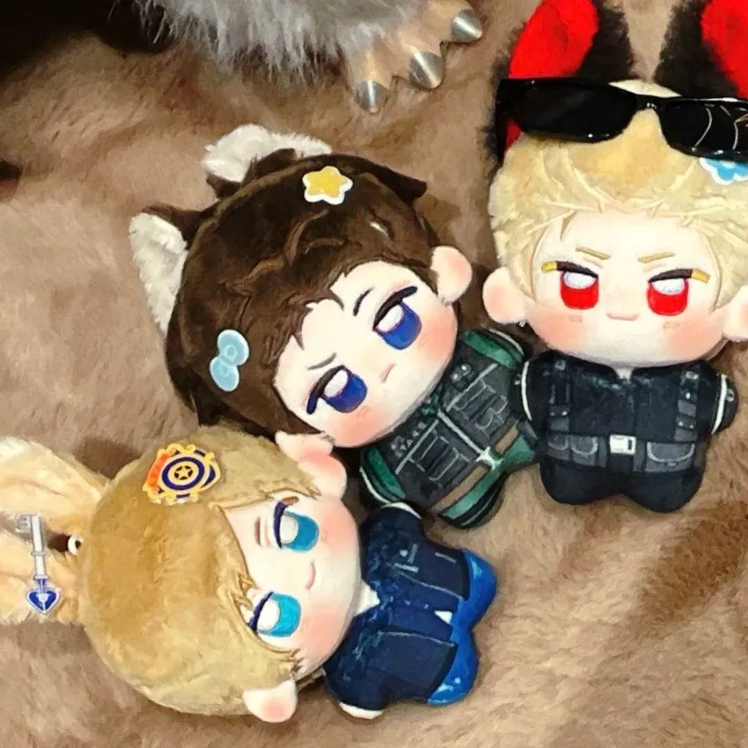 

Resident Albert Wesker Plush Doll Ear Pendant Chris Redfield Kennedy Stuffed Toys Keychain Fans Collect Holiday Party Gifts