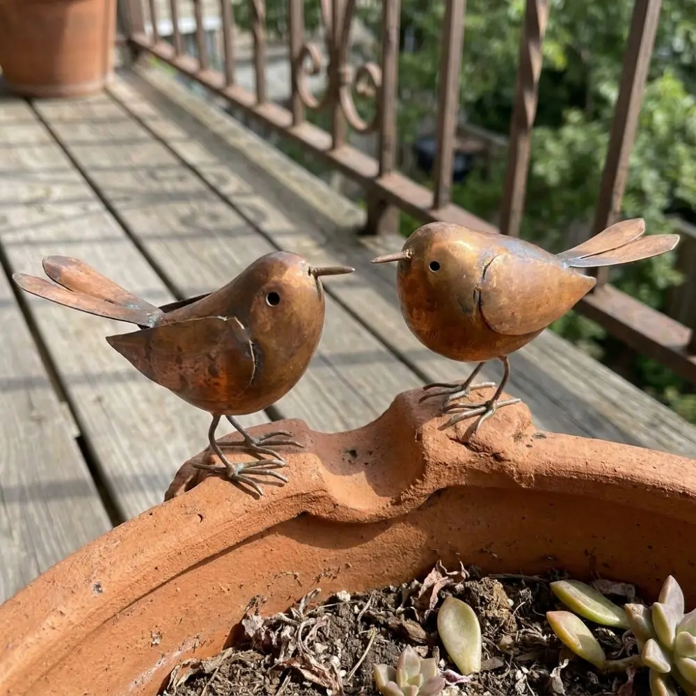 Funny Metal Bird Sculptures Rusty Rustic Iron Art Bird Ornaments Craft Simulation Animal Small Bird Figurine Patio Decoration