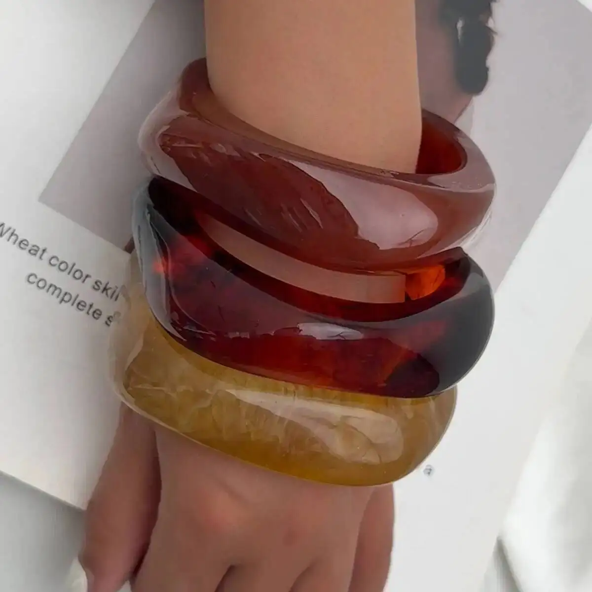 

KunJoe Vintage Wine Red Chunky Resin Acrylic Wide Bracelet for Women Luxury Geometry Irregular Cuff Bangle New Year Jewelry Gift