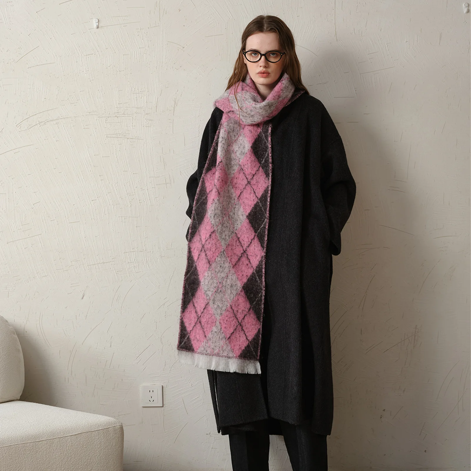 Korean Vintage Plaid Scarf Women's Classic Diamond Jacquard Knit Winter Warm Neck Wrap High-End Feel