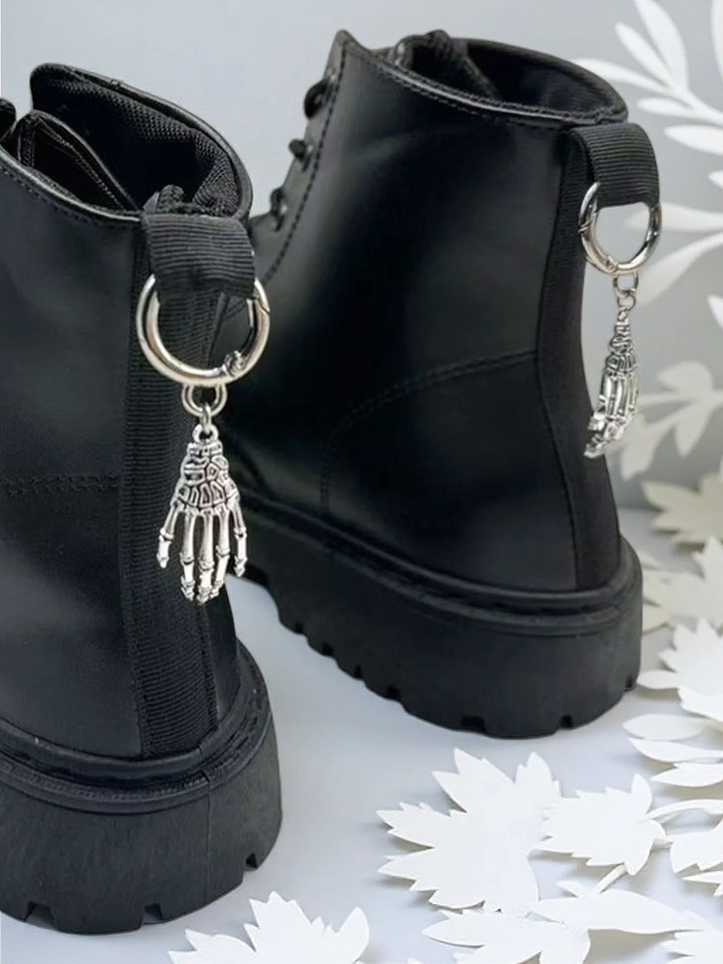Grunge Punk 2Pcs Gothic，Bronze/Silver Skull /Boot Decorations, Holiday Party Gifts，Halloween Decorations
