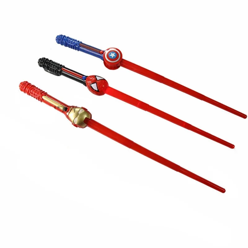 أنيمي الرجل العنكبوت الرجل الحديدي كابتن أمريكا يتحدث ضوء السيف دمية لعبة مجسمة تلسكوبي مصباح ليد صابر لعبة أطفال هدية #3