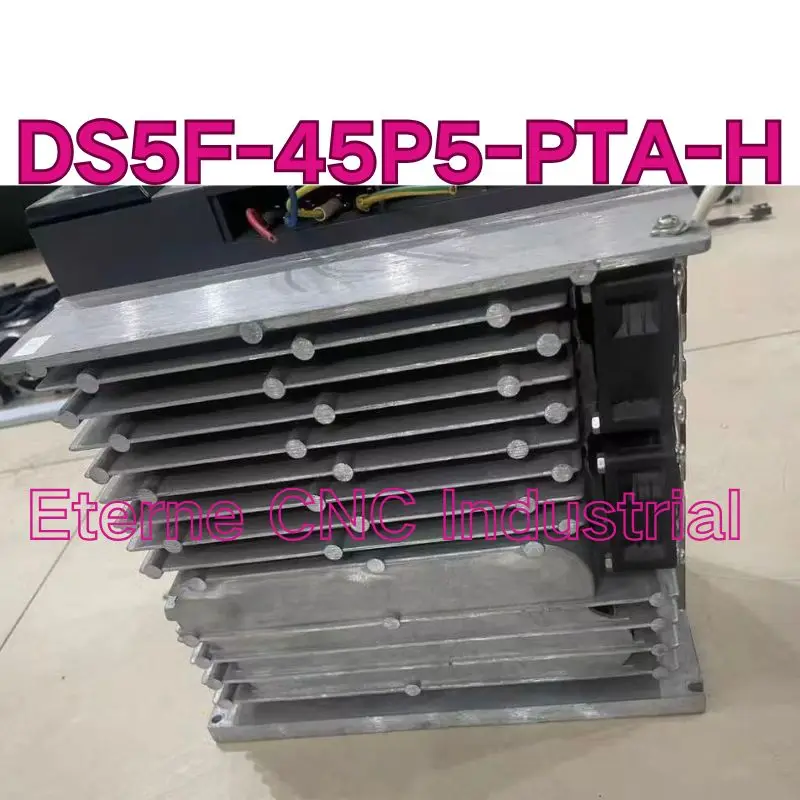 

Подержанный драйвер DS5F-45P5-PTA-H мощностью 5,5 кВт протестирован, быстрая доставка.