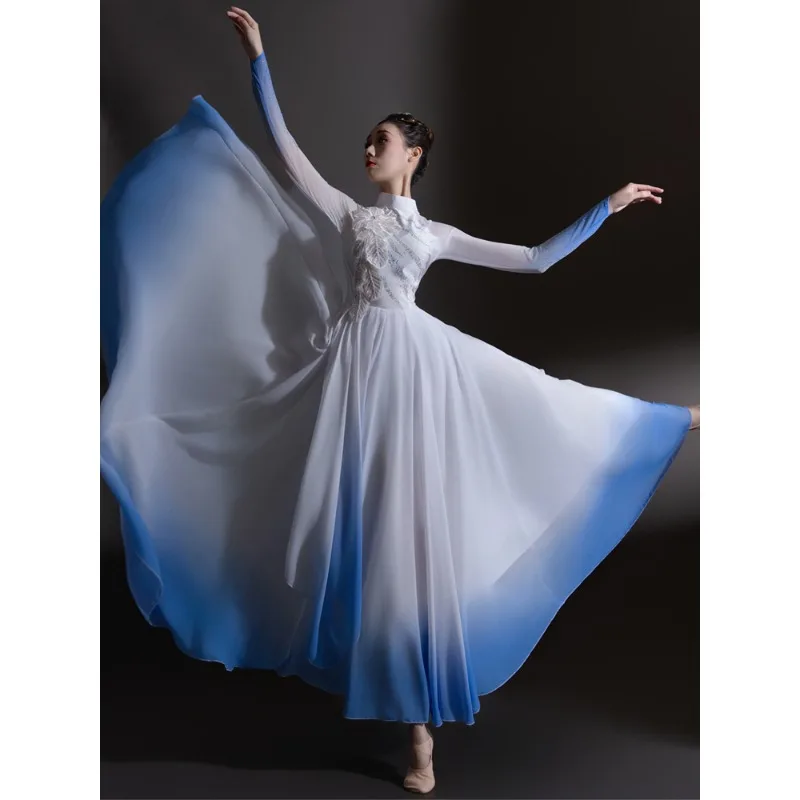 زي الرقص الكلاسيكي - تنورة بيضاء كبيرة متدفقة لأداء الرقص المفتوح، زي الرقص الصيني #2