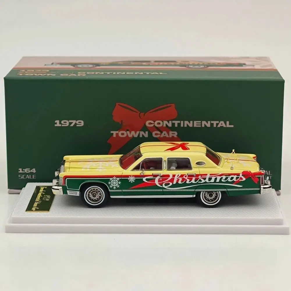 Turning Crush x Sunstar 1:64 1979 Continental Town Christmas Car Alloy Car Diecast Model Limited Collection Auto Gift