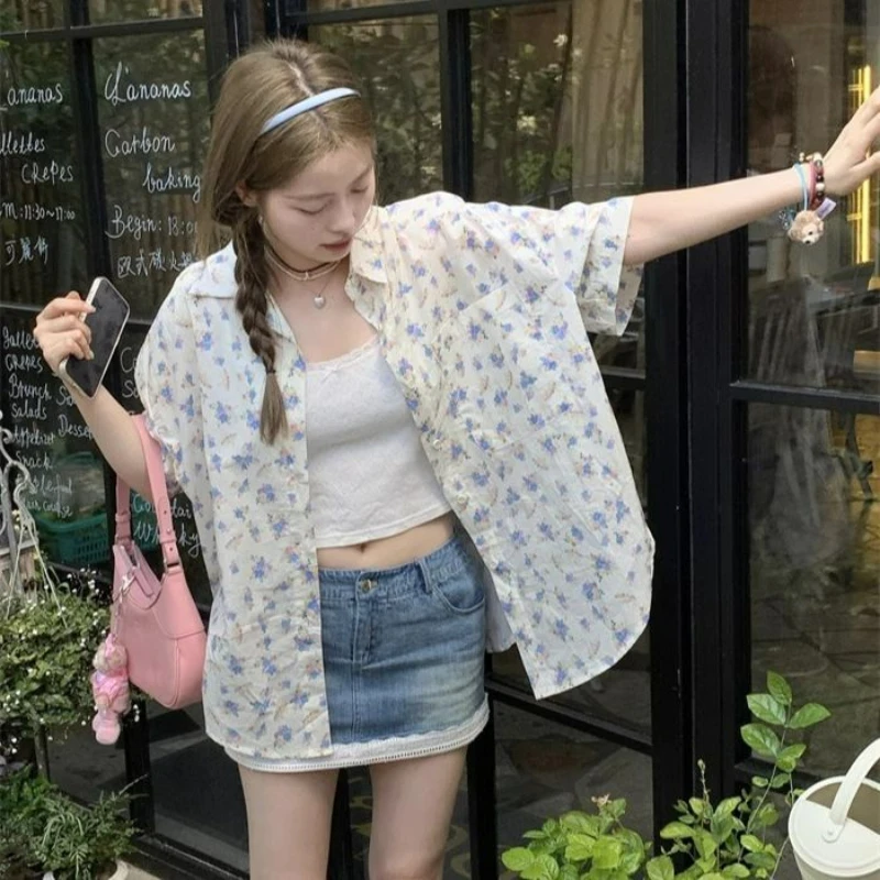 

Summer Hong Kong Style Retro and Fashionable Printed Floral Short-sleeved Shirt Loose French Niche Design