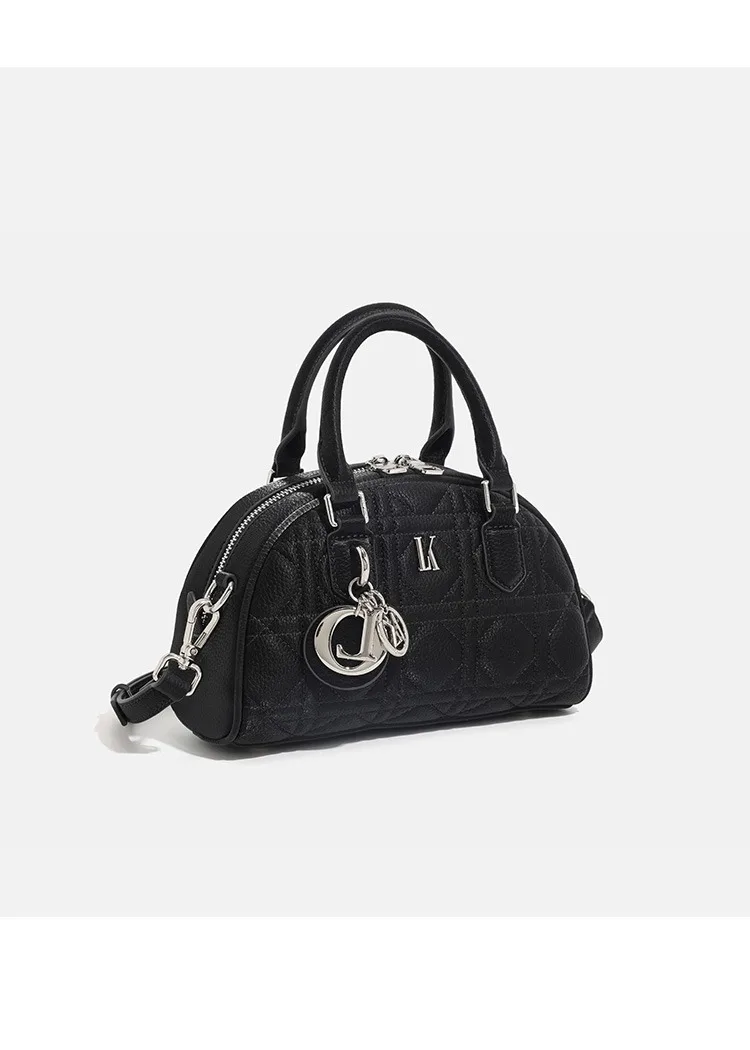 

Light luxury women's hand-held shell bag, new niche high-end style explosive bag, women's single shoulder crossbody bag