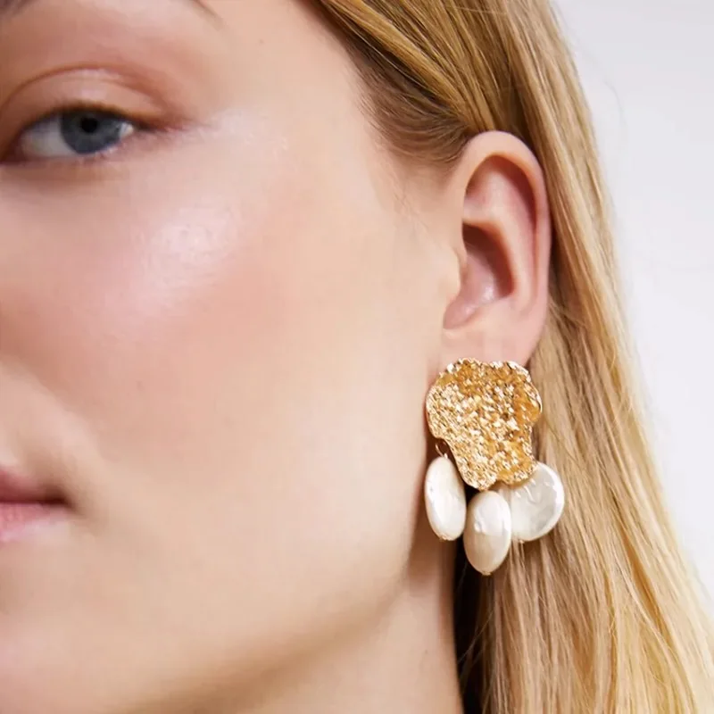 

European And American Irregular Geometric Pearl Fringe Earrings Temperament Female Jewelry Gifts 2024