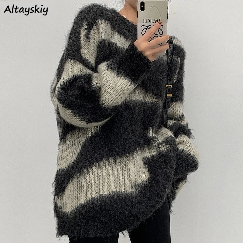 

Pullovers Women O-neck Warm Winter Streetwear Loose Unisex Harajuku Kpop Zebra-stripe Leisure Sweaters Knitting Chic Fashion New