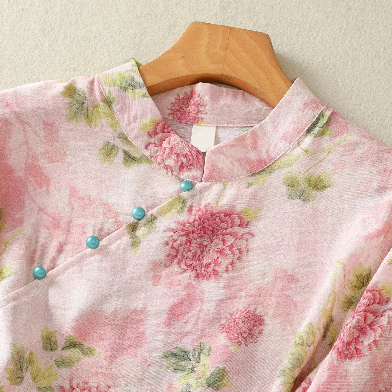 Blusa de algodón y lino con estampado floral para mujer, blusa holgada con cuello levantado y botones, estilo retro chino, novedad de verano 2024