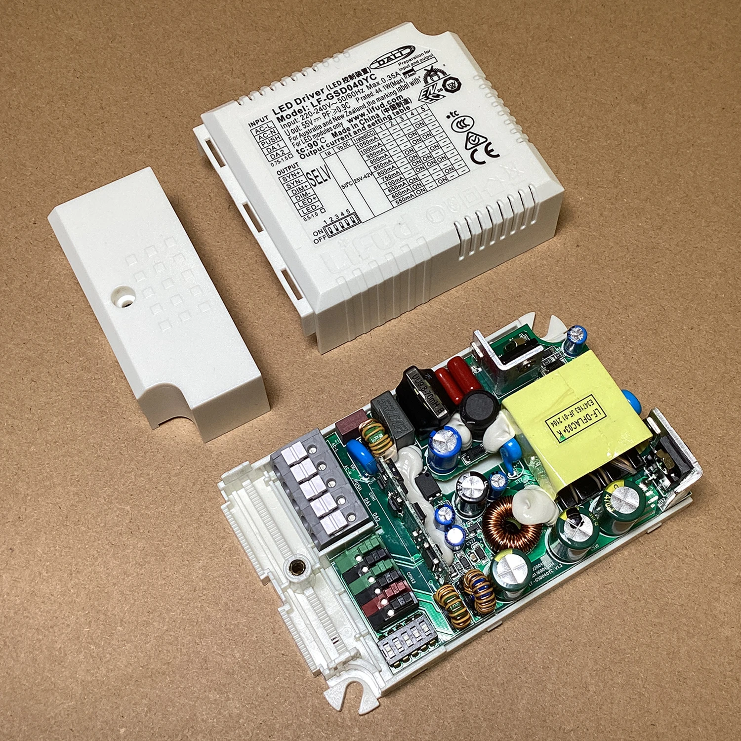 DALI-2 DT6 5-in-1 Dimming LED Driver Dimmable 0-10V PWM pushDIM Rx One Transformer ALL Dimming Option LF-GSD040YC