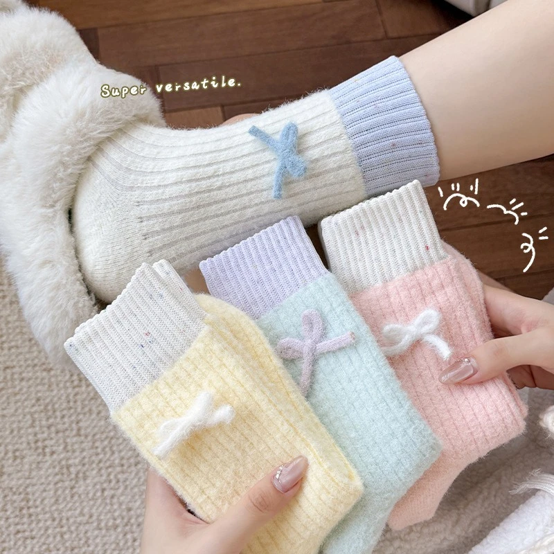

4 Pairs 2025 Women's Autumn Winter Bow-Knot Fleece Mid-Calf Socks Thick Warm Sleeping Short Hot Socks Warm Cozy Socks Wholesale