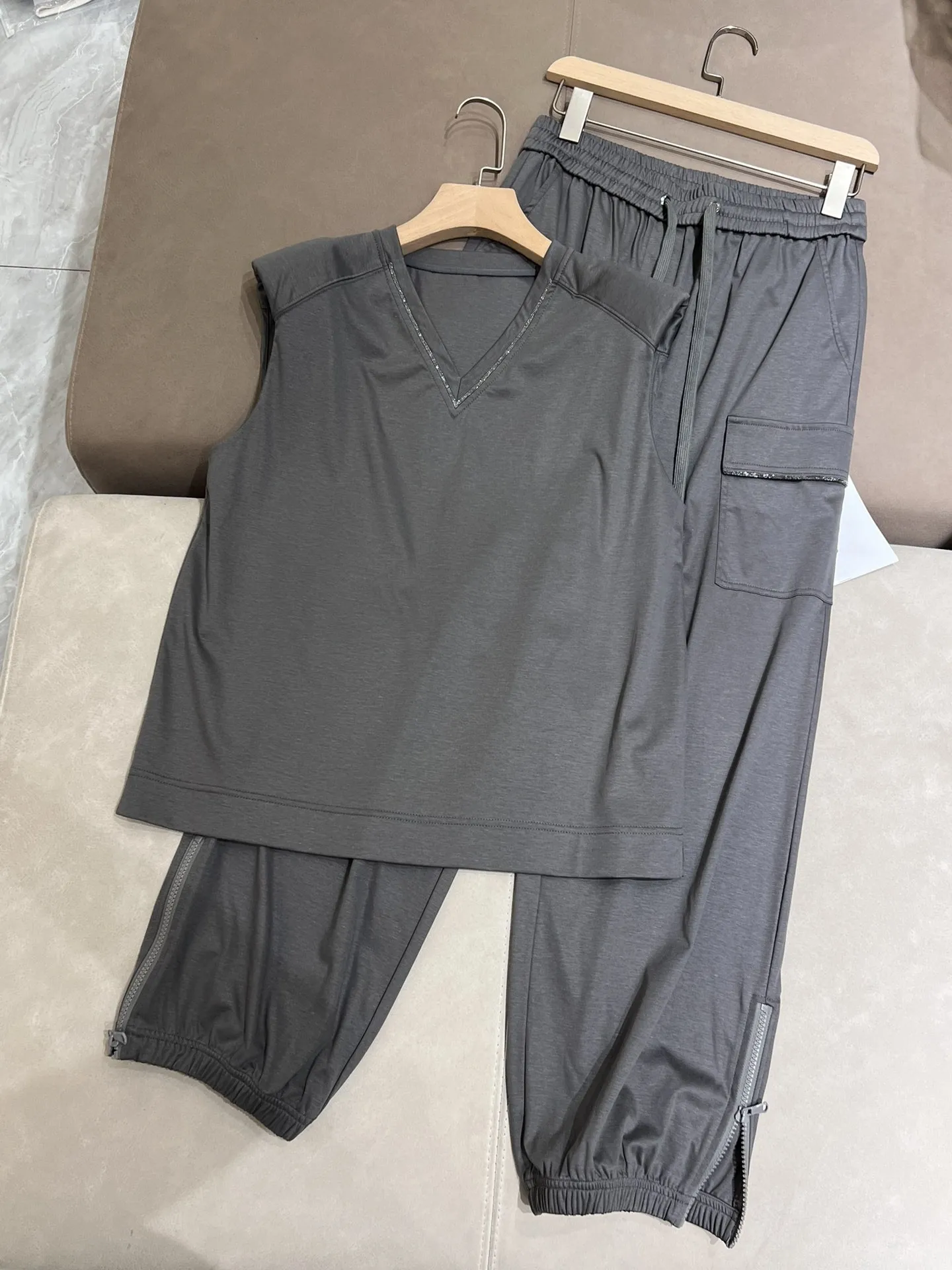 Summer Women's Pant Suit V-neck Sleeveless T-shirt Top + Elasticity High Waist Trousers 2 Piece Set