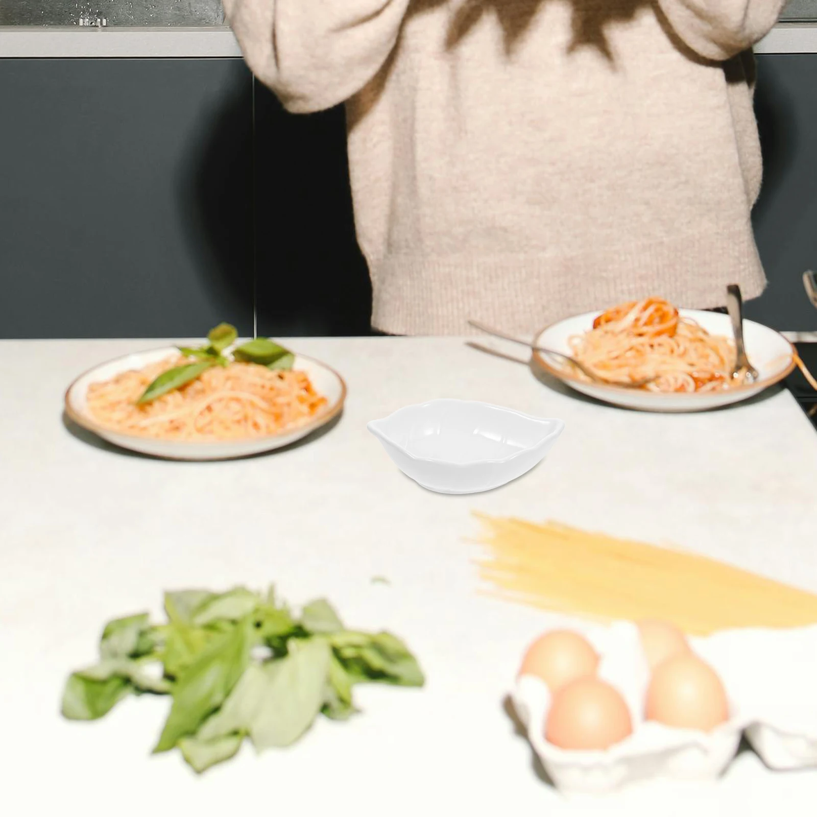 

4Pcs Ceramic Sauce Dishes Leaf Shaped Sushi Dipping Bowls Appetizer Plates Condiment Dish Set Ceramic Sauce Plate