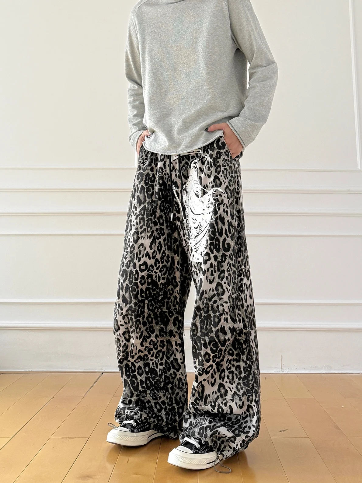 

Retro American Leopard Print Casual Pants Men's Cleanfit Streetwear Vintage Loose Wide Leg Pants for Couples Youth Faion