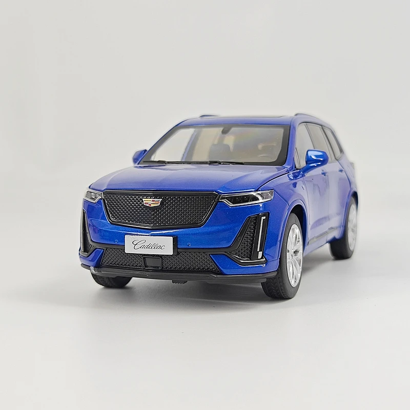 1:24 Simulation Cadillac XT6 2023 alloy car model ornament collection, sound and light feedback car ornament, door can be opened