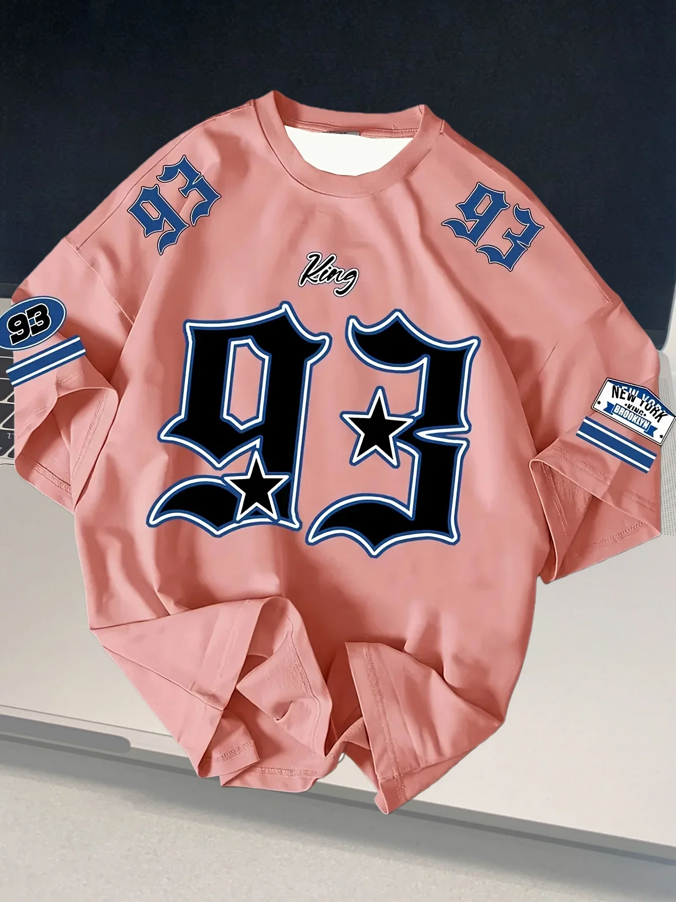 

Men's casual round neck T-shirt with digital 93 print pattern is an ideal choice for gifting to family and friends man clothes