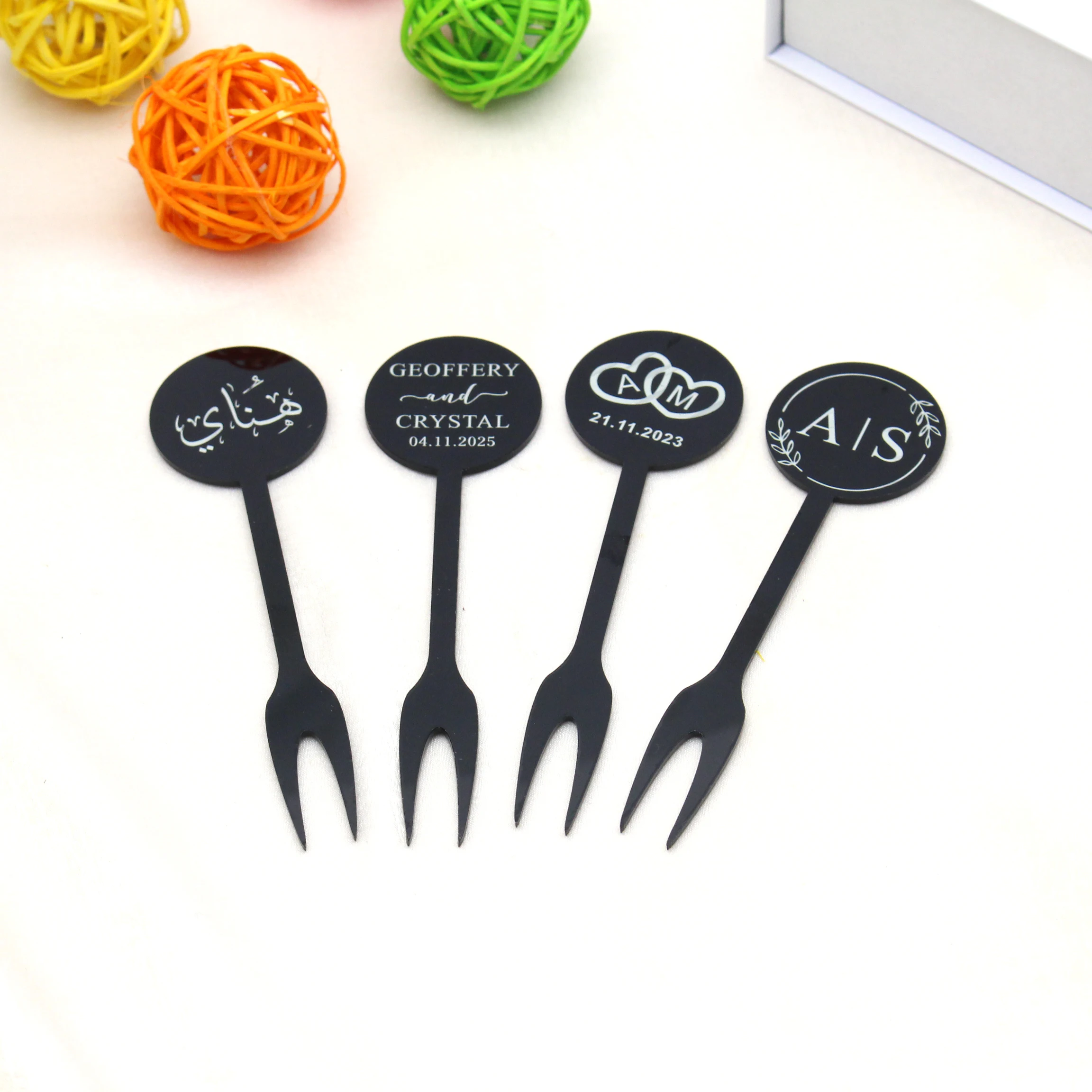 

20/50/100 шт. персонализированная акриловая вилка для фруктов, вилка для жениха и невесты на заказ, 12 см с свадебной вечеринкой