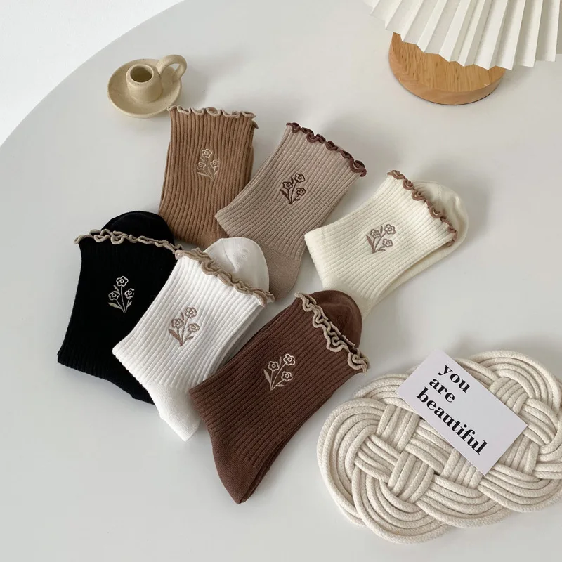 6 Pairs 2026 Women's Spring and Autumn Short Cotton Socks with Cute Embroidery Flowers Warm Socks Woman White Socks with Ruffles
