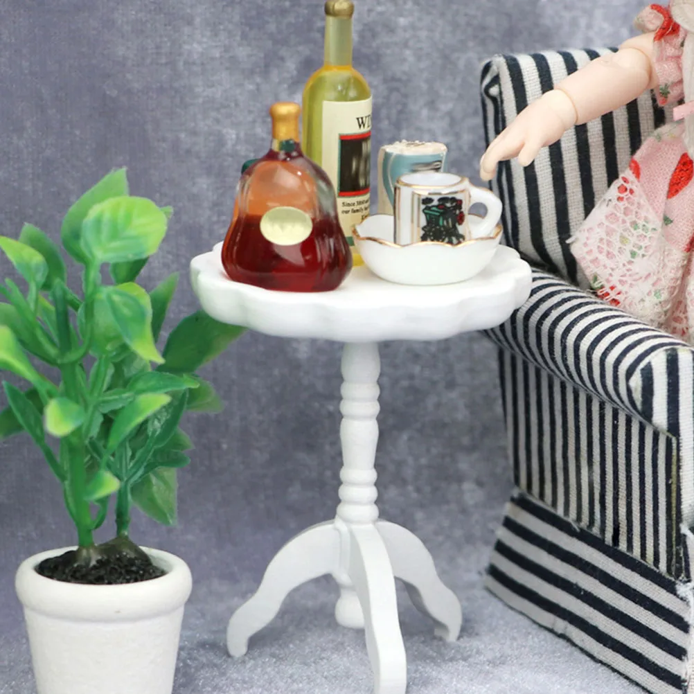 

1Pcs Mini Furniture Set Top-Grade Wood Mini Round Table Non-Deformable Surface Ideal for Room Decoration and Creative Home